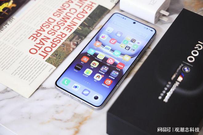：顶着标准版之名履行Pro版之实凯发首页登录iQOO 13评测(图5)